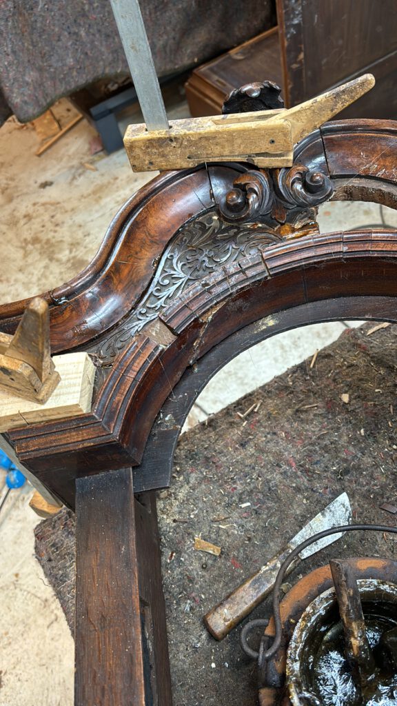 Restauratie antiek Hollands staand horloge